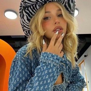 Meet your Posher, Jane